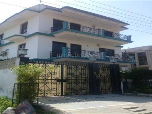 House for rent in Sector 4, Gurugram