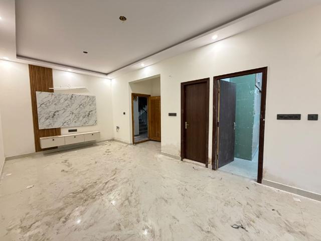 Flat for rent in Richmond Town, Bengaluru