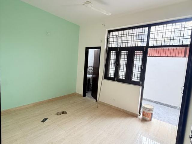 House for rent in Sector 105, Noida