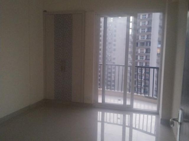 Flat for rent in Barola, Noida