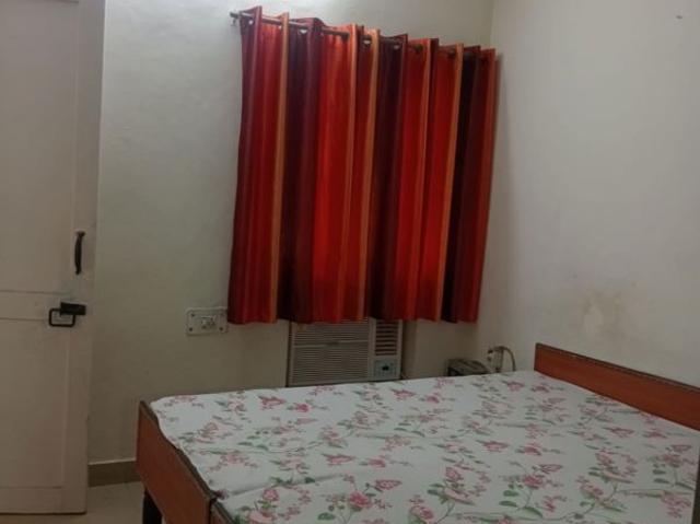 House for rent in Arun Vihar, Noida