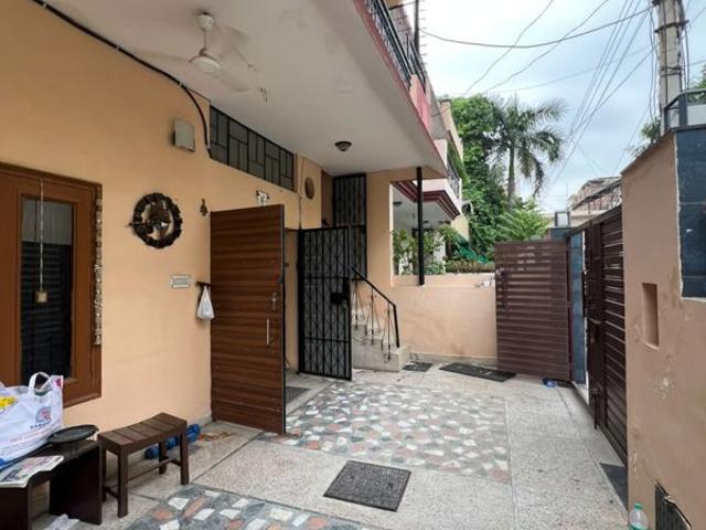 House for rent in Sector 4, Gurugram