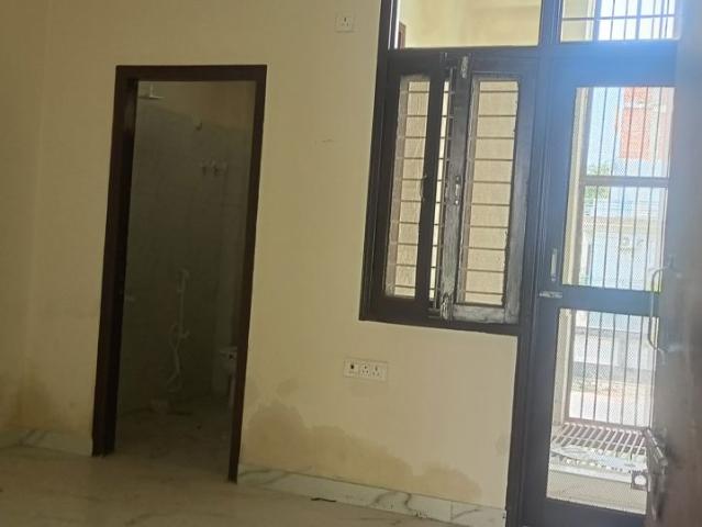 Villa for rent in Barola, Noida