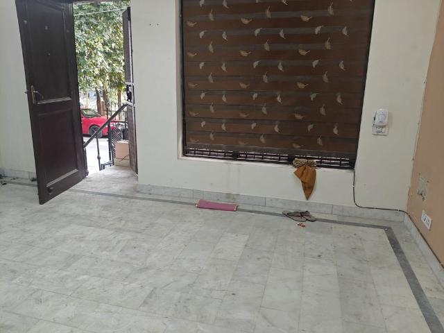 Property for rent in South Delhi, Deri