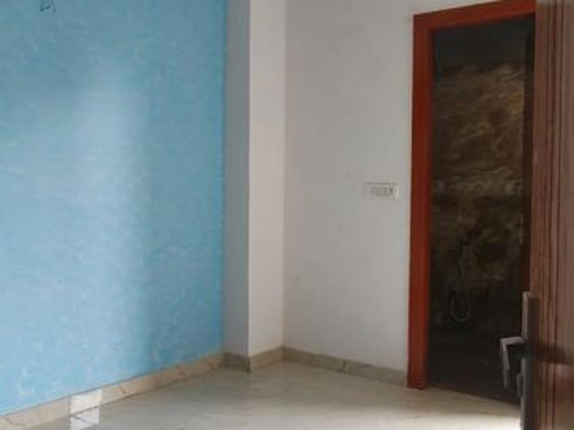 House for rent in Sector 31, Noida
