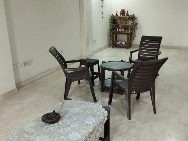 Property for rent in Deri