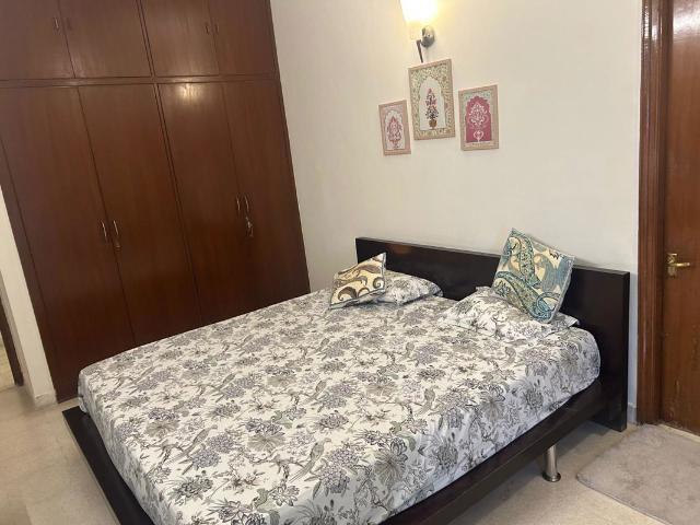 Property for rent in Deri