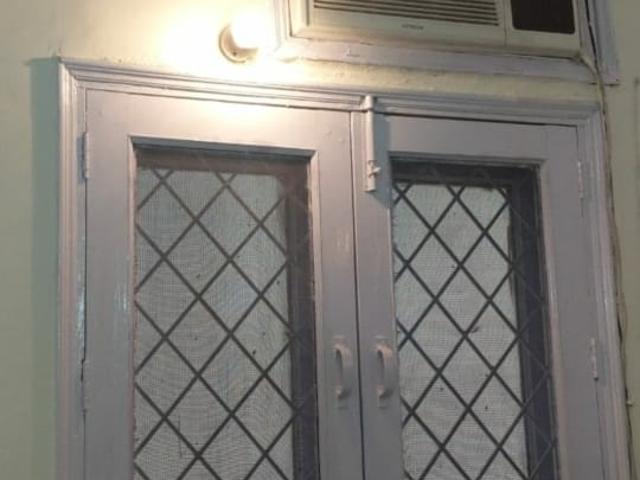 Flat for rent in New Friends Colony, Delhi