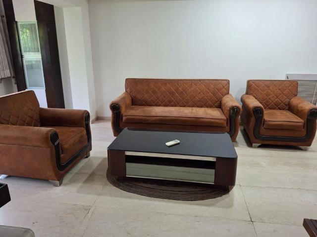 Flat for rent in Cumballa Hill, Mumbai City District