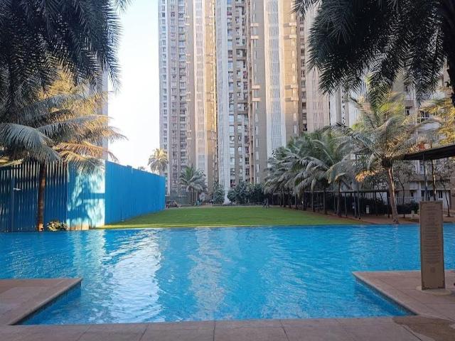 Flat for rent in Lodha Amara, Thane