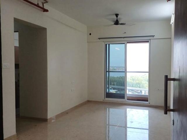 Flat for rent in Kolshet, Thane