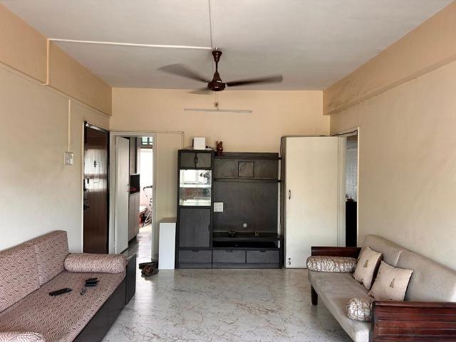 Flat for rent in Parel, Mumbai City District