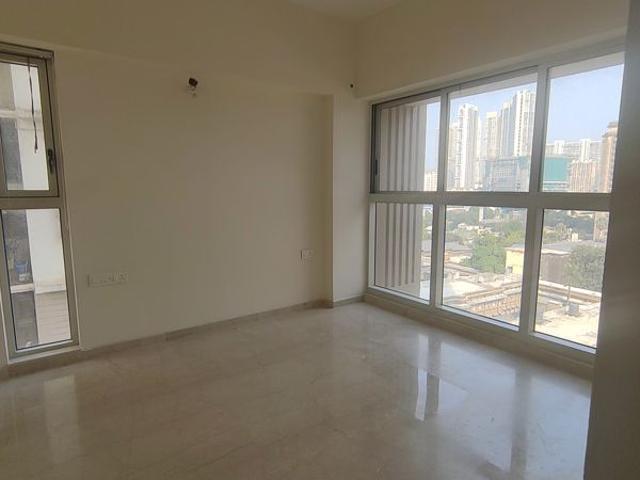 Flat for rent in Parel, Mumbai City District