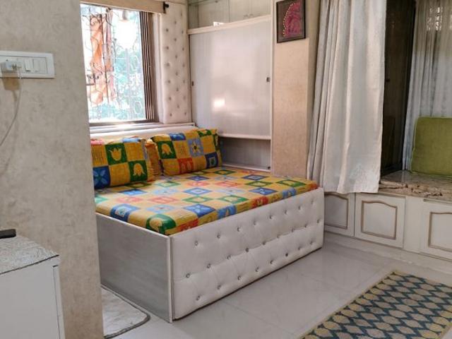 Flat for rent in Adarsh Nagar, Mumbai