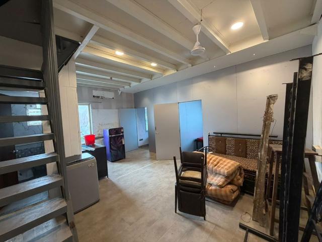 Flat for rent in Colaba, Mumbai City District