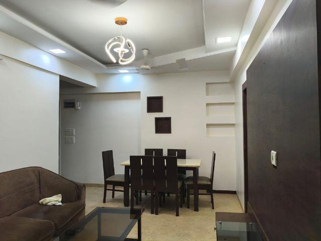 Flat for rent in Khar, Mumbai