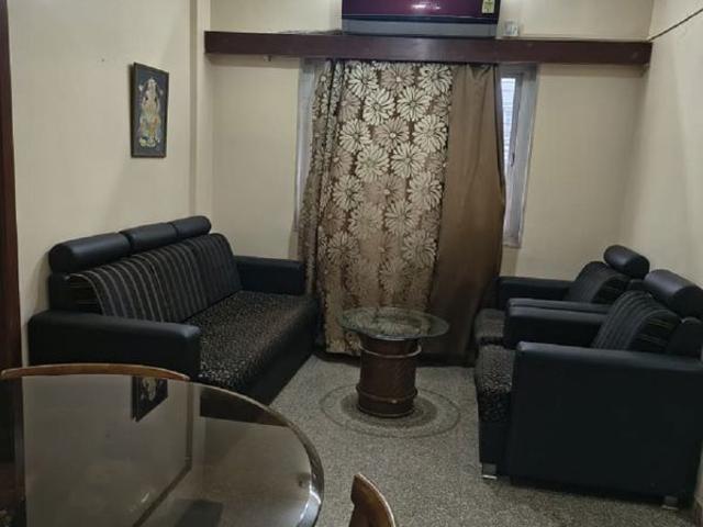 Flat for rent in Khar, Mumbai
