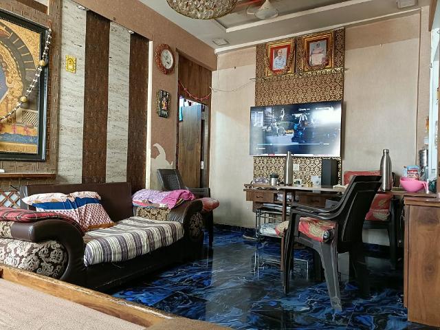 Flat for rent in Khar, Mumbai