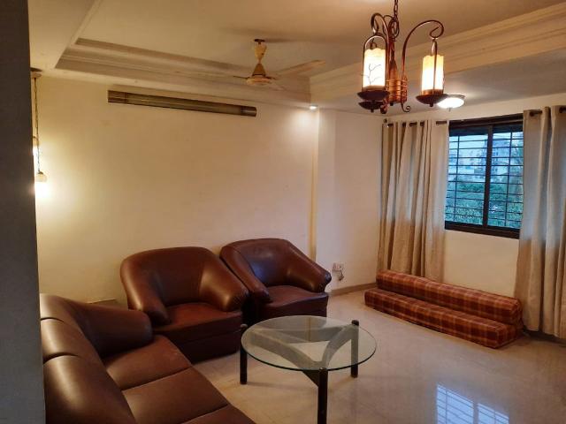 Flat for rent in Khar, Mumbai