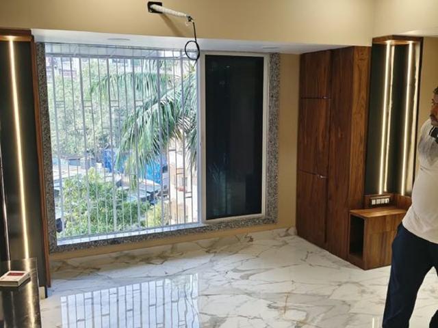 Flat for rent in Santacruz West, Mumbai