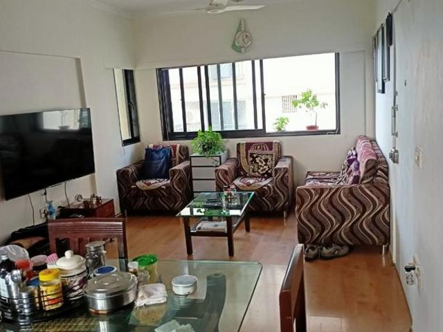 Flat for rent in Khar, Mumbai