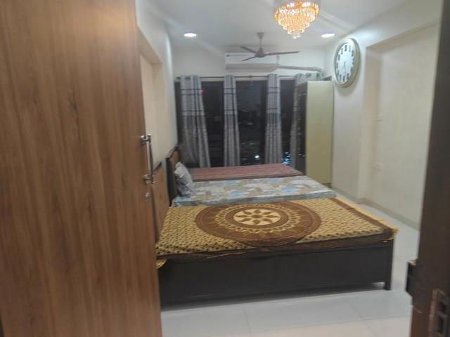 Flat for rent in Malad East, Mumbai Suburban District
