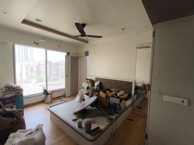 Flat for rent in Naupada, Thane