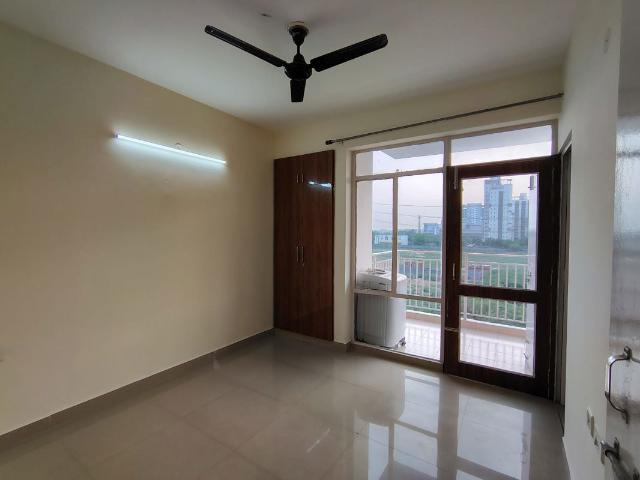 Flat for rent in ROF Aalayas, Gurugram