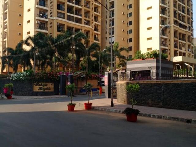 Flat for rent in Raheja Heights, Mumbai Suburban District