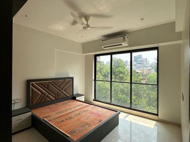 Flat for rent in Khar, Mumbai