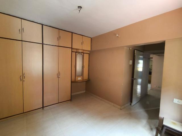 Flat for rent in Naupada, Thane