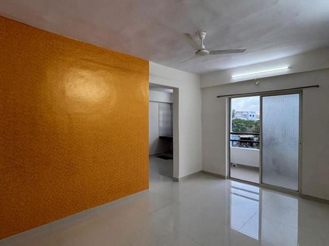 Flat for rent in Dhayari, Pune