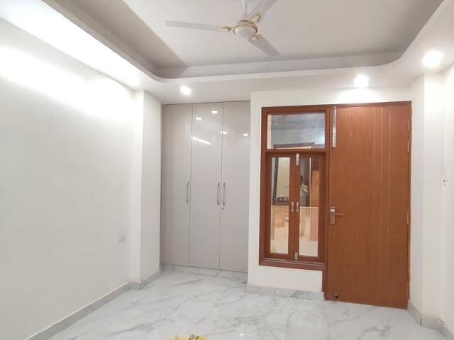Flat for rent in Satbari, Delhi