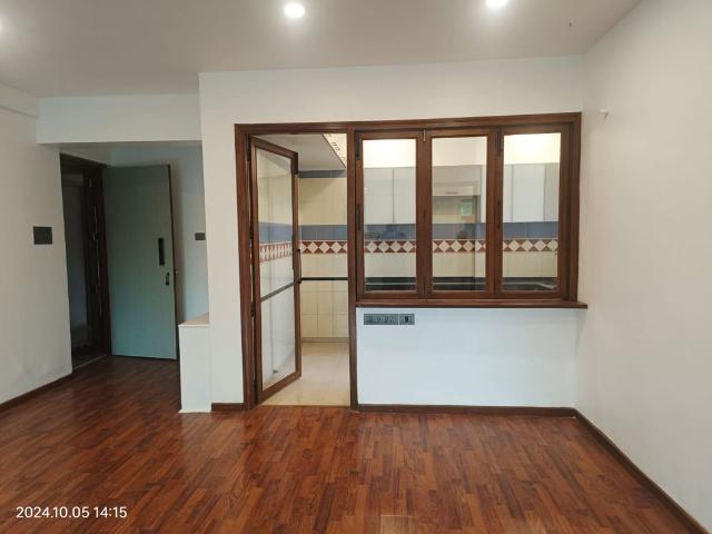 Flat for rent in Sunder Wadi, Mumbai