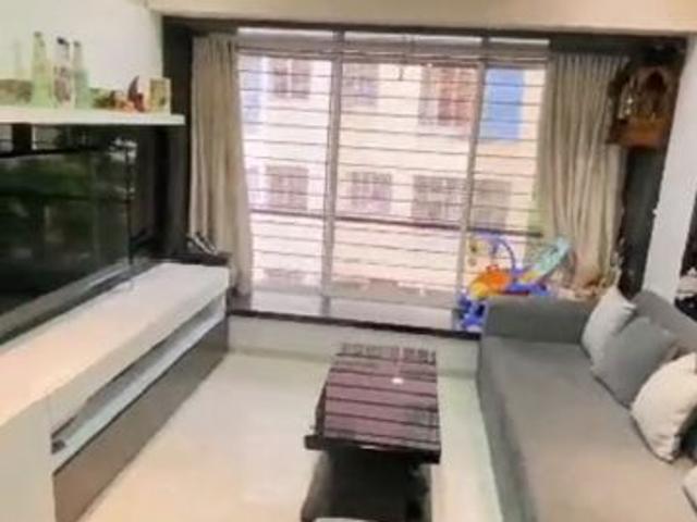 Flat for rent in Vile Parle West, Mumbai