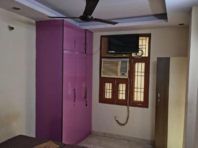 Property for rent in East Delhi, Deri