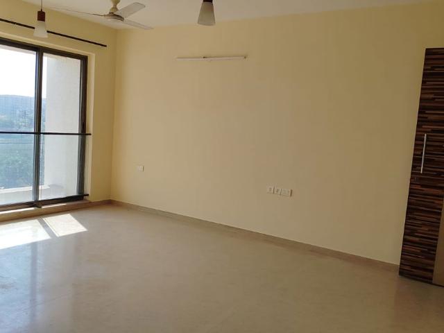 Flat for rent in Pirojsha Godrej Nagar, Mumbai