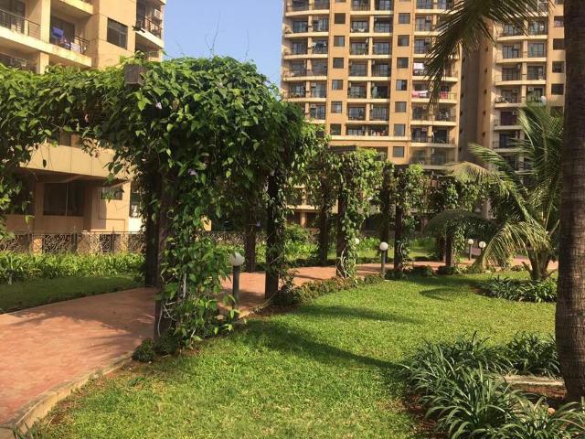Flat for rent in Raheja Residency, Mumbai Suburban District
