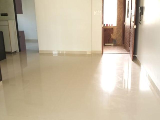 Flat for rent in Khar, Mumbai