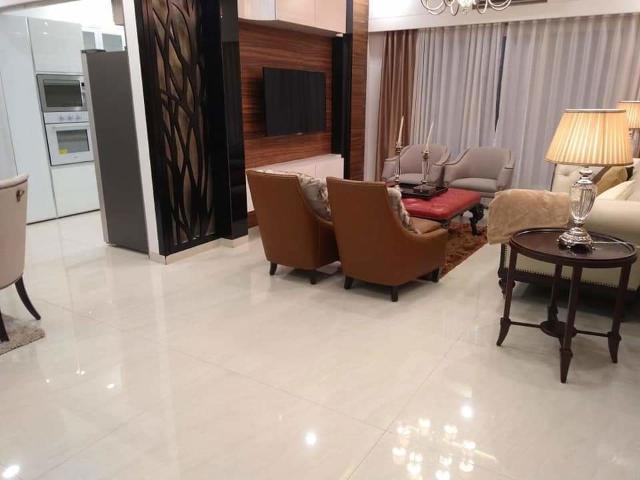 Flat for rent in Khar, Mumbai