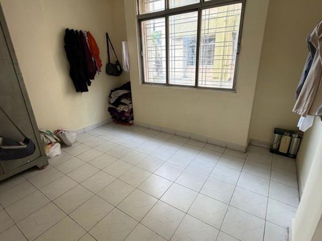 Flat for rent in Katraj, Pune