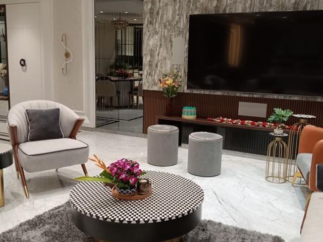 Flat for rent in Khar, Mumbai