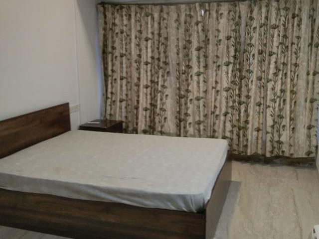 Flat for rent in Mount Mary, Mumbai