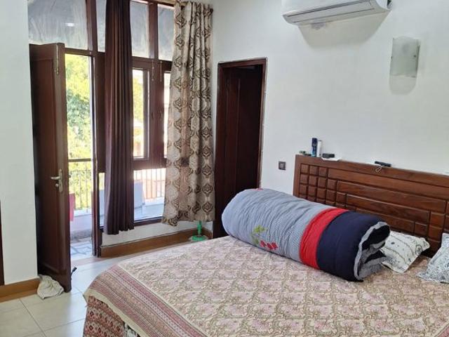 Flat for rent in South Delhi, Deri