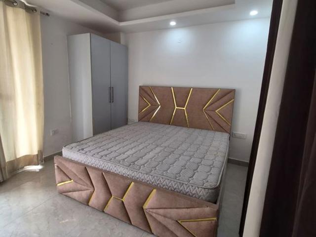 Flat for rent in Press Enclave, Delhi