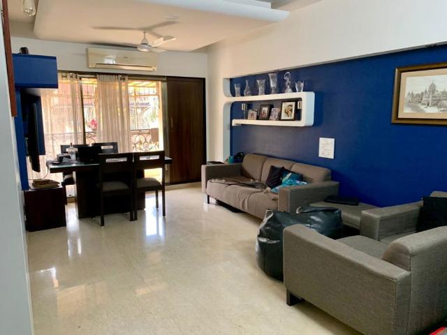 Flat for rent in Santacruz West, Mumbai