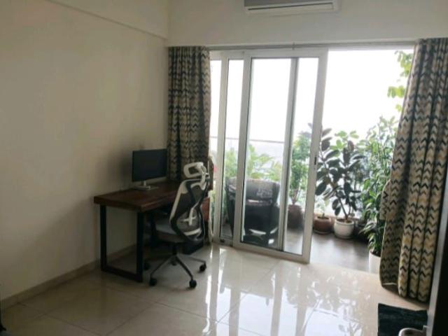 Flat for rent in Khar, Mumbai