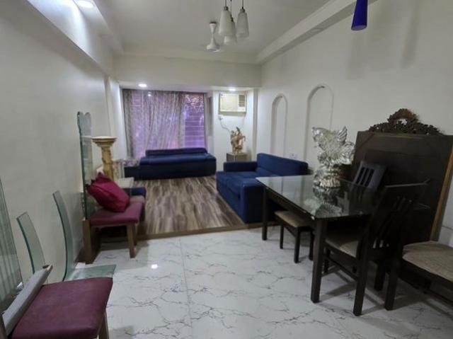 Flat for rent in Khar, Mumbai