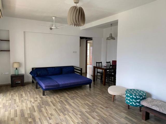 Flat for rent in Khar, Mumbai