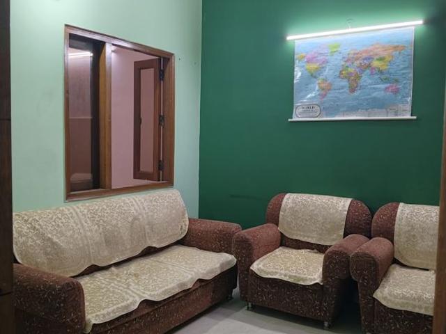 Flat for rent in Khirki, Delhi